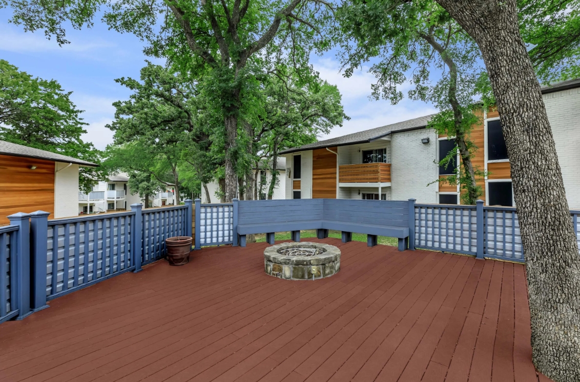 Washington - Fire Pit - Photo 8 of 22