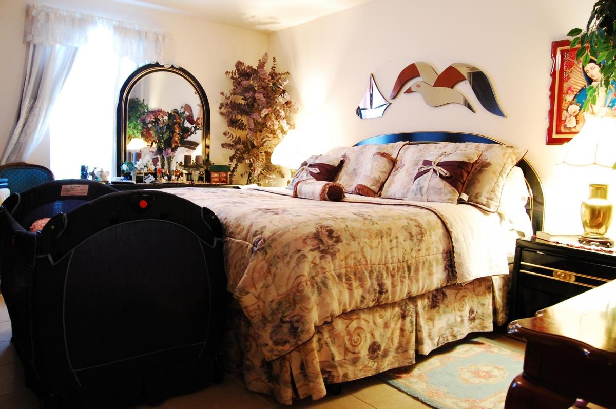 SunBlossom Louisville - Bedroom - Photo 6 of 6