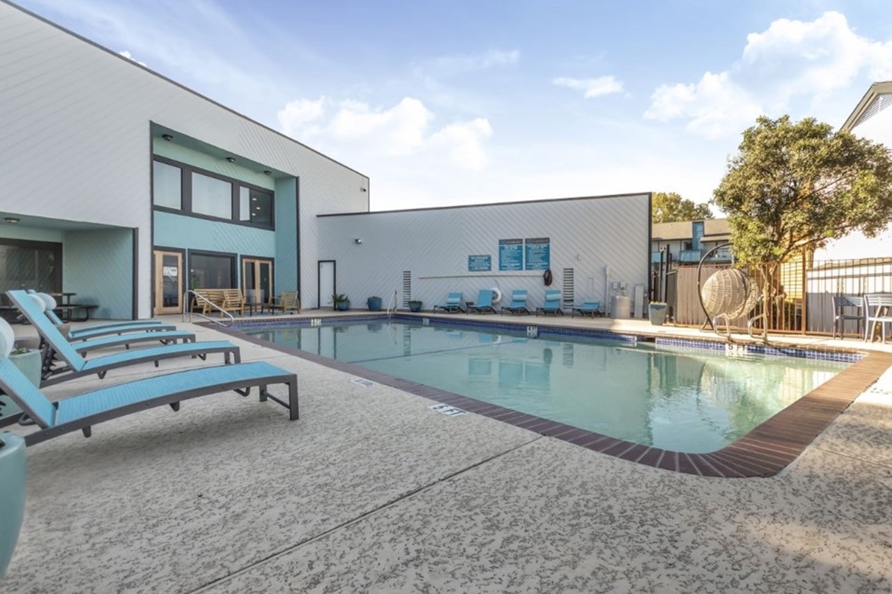 Starburst - Pool - Photo 3 of 15
