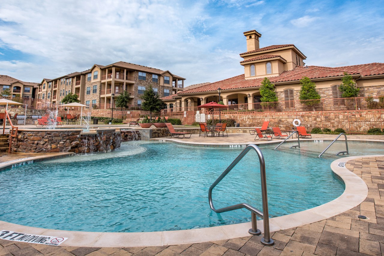 Lebanon Ridge - Pool - Photo 3 of 7