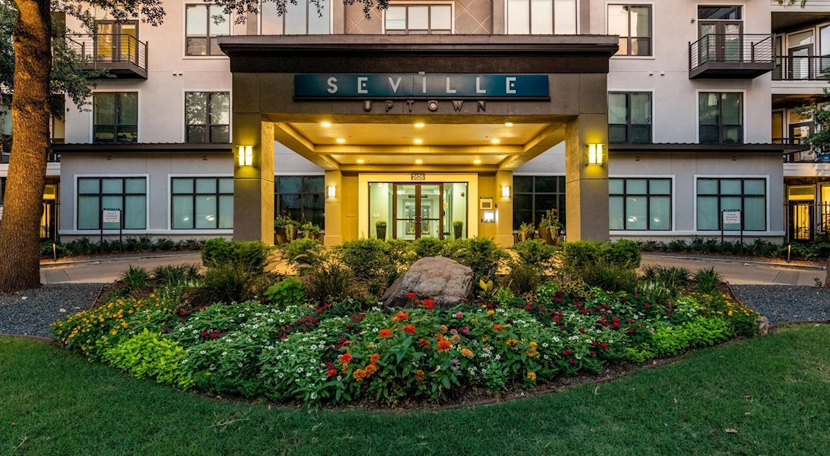 Seville Uptown Dallas 1508+ for 1 & 2 Bed Apts