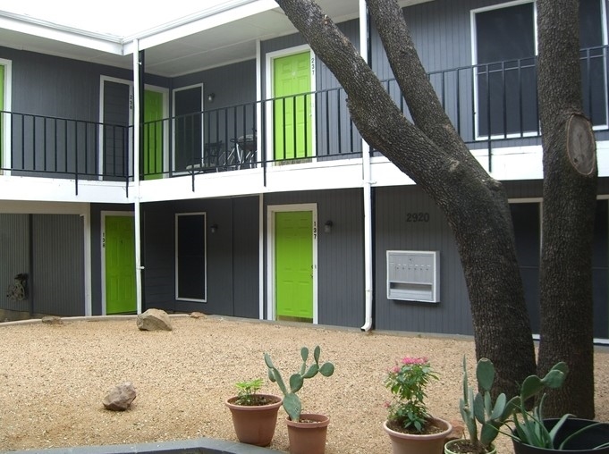 Palmera Apartments Dallas 1165+ for 1 & 2 Bed Apts