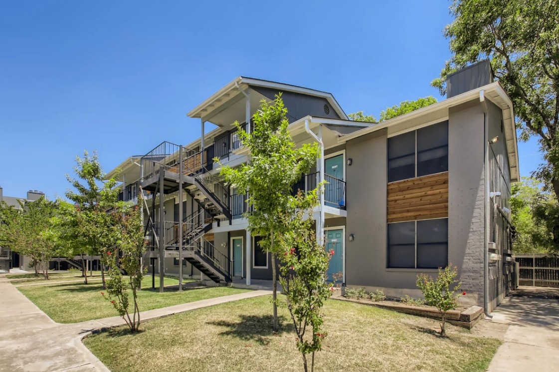 City View at Mueller Austin 1099+ for 1 & 2 Bed Apts