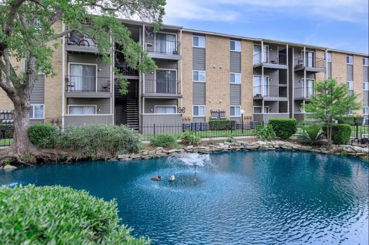Edgewood - Sealy, TX - Photo 1 of 29