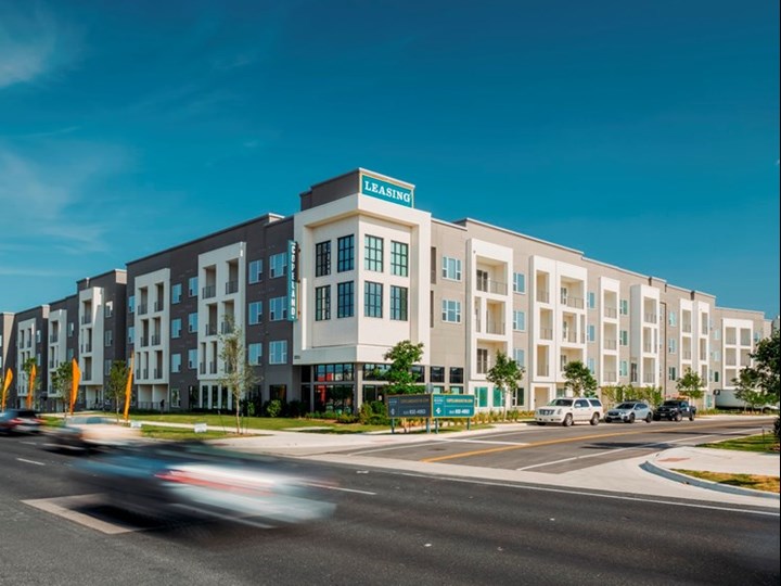 Copeland Apartments Austin 1223+ for 1 & 2 Bed Apts