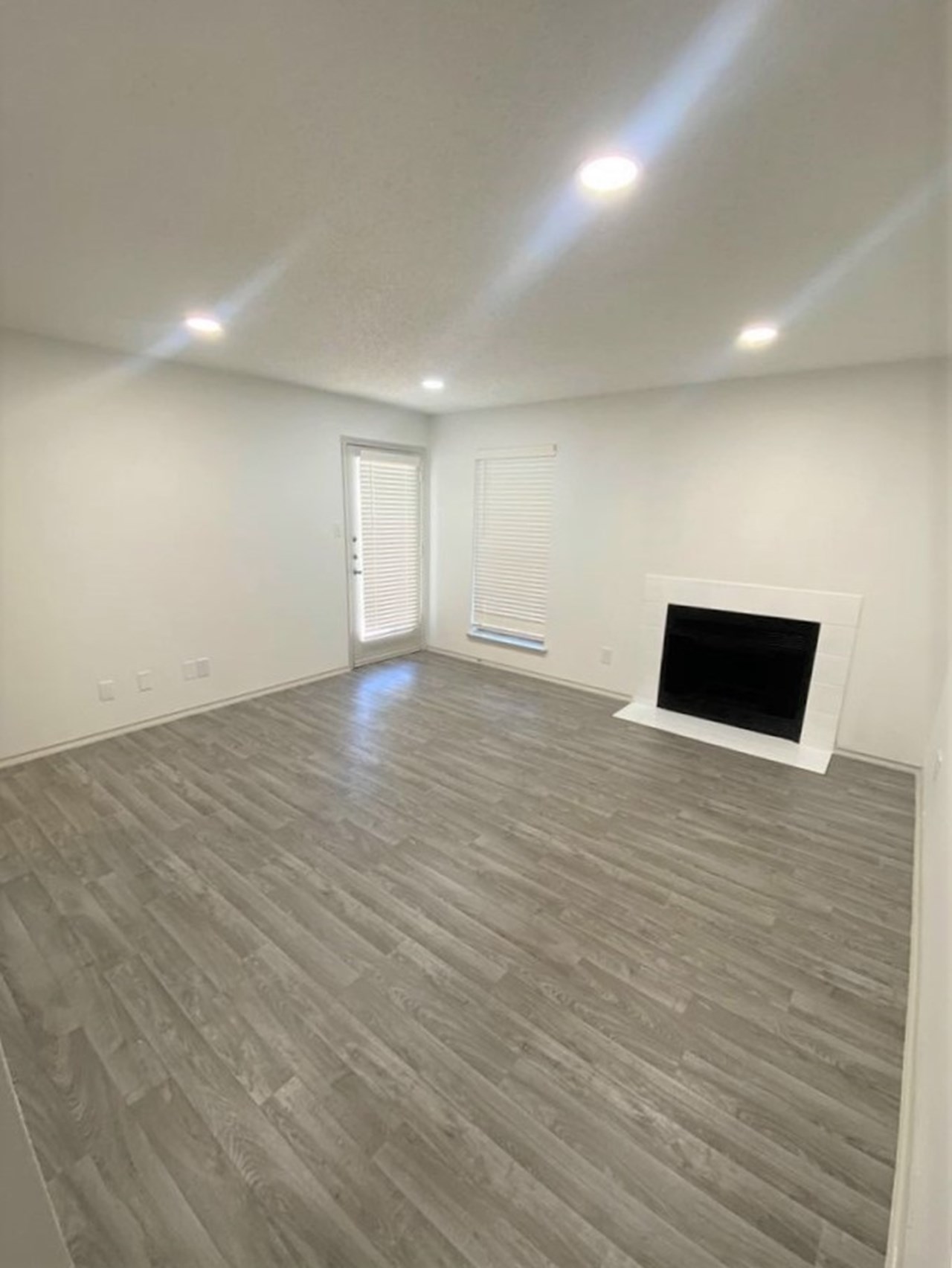 Crosby West - A2R Living Room - Photo 4 of 10