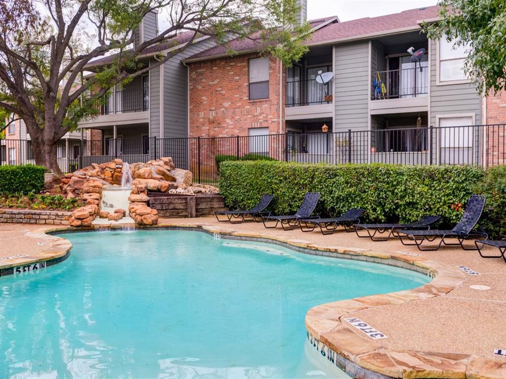 Windsor Court Lewisville 731 For 1 2 Bed Apts