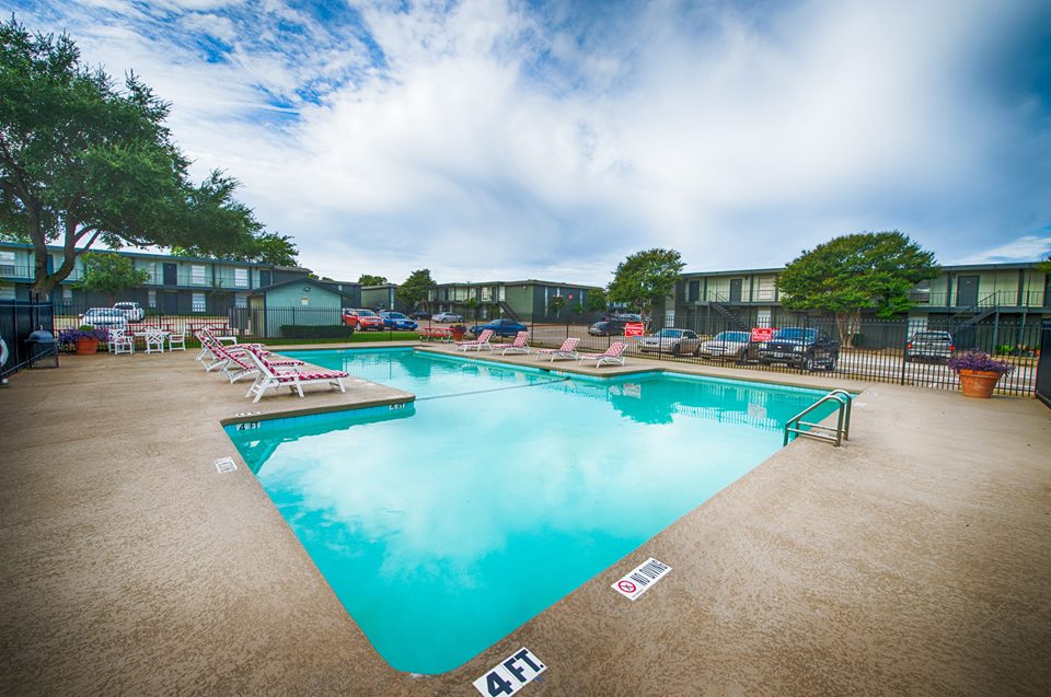 Mirage - Arlington, TX - Photo 1 of 3