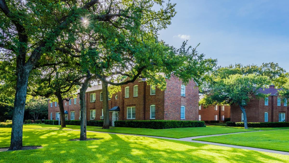 Crestwood Place - Exterior - Photo 3 of 10