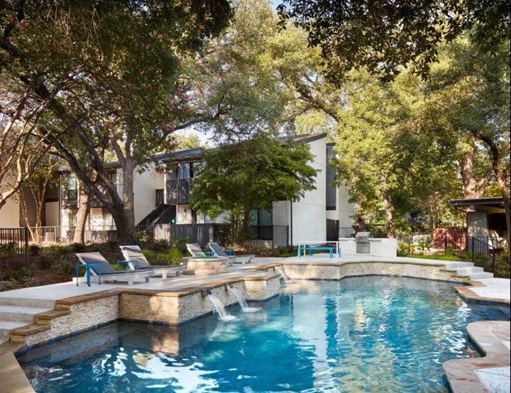 Ava West II Apartments Dallas 910+ for 1 & 2 Bed Apts