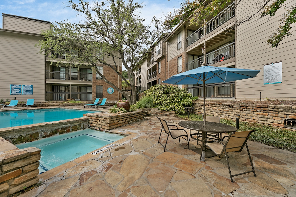 Lakeside - Pool - Photo 7 of 28