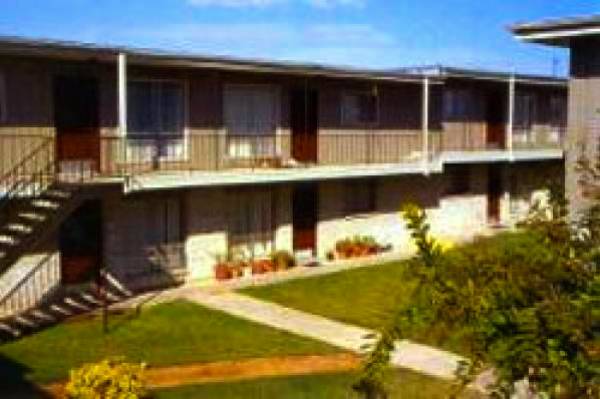 Canlen West Apartment