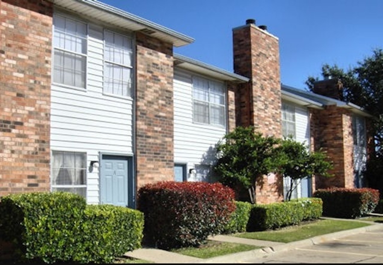 Regents Point - Garland, TX - Photo 1 of 7