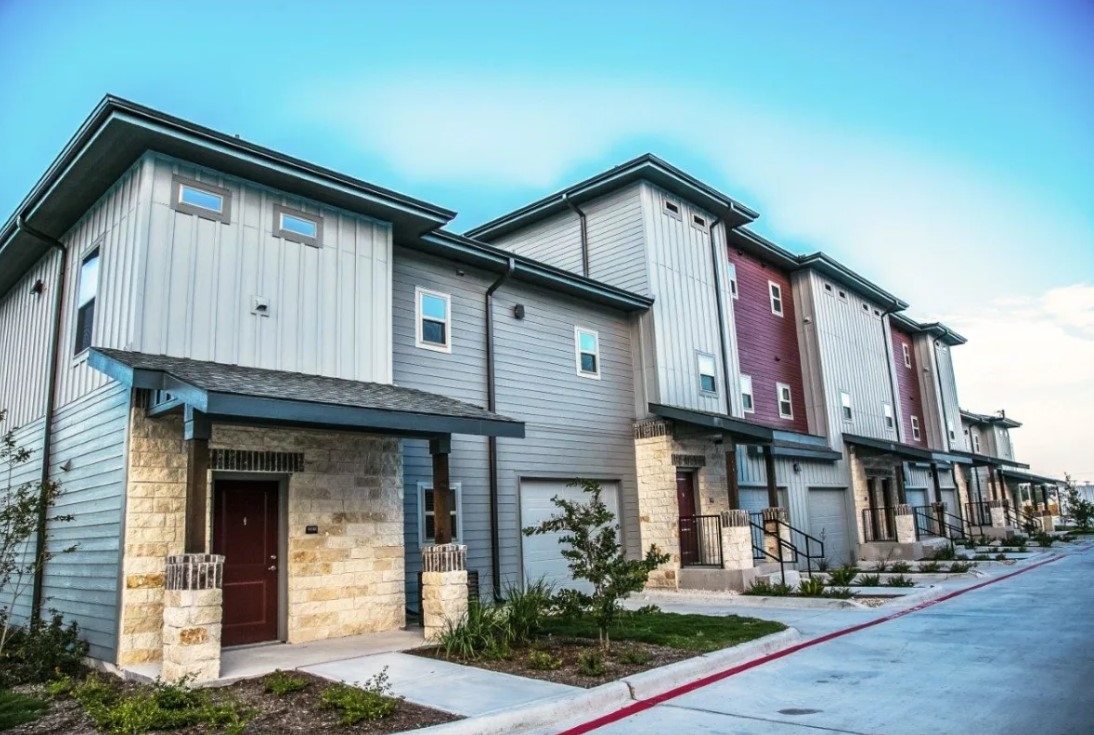 Redbird Ridge San Antonio - $850+ for 1, 2 & 3 Bed Apts