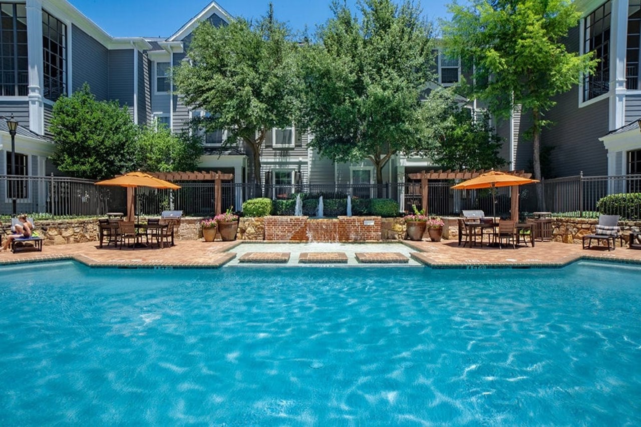 Cortland Ridglea II - Pool - Photo 4 of 24