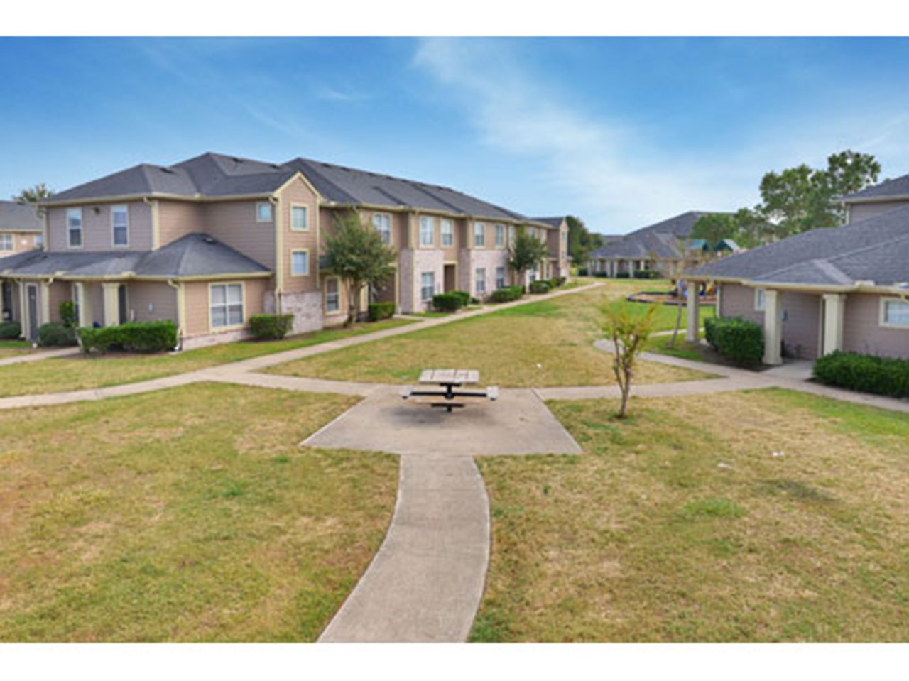 Park at Fallbrook - Houston, TX - Photo 1 of 9