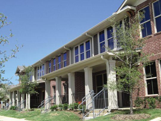 Enclave at Hometown Apartment