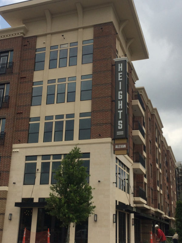 Yale @ 6th Apartment