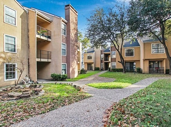 Village Oaks