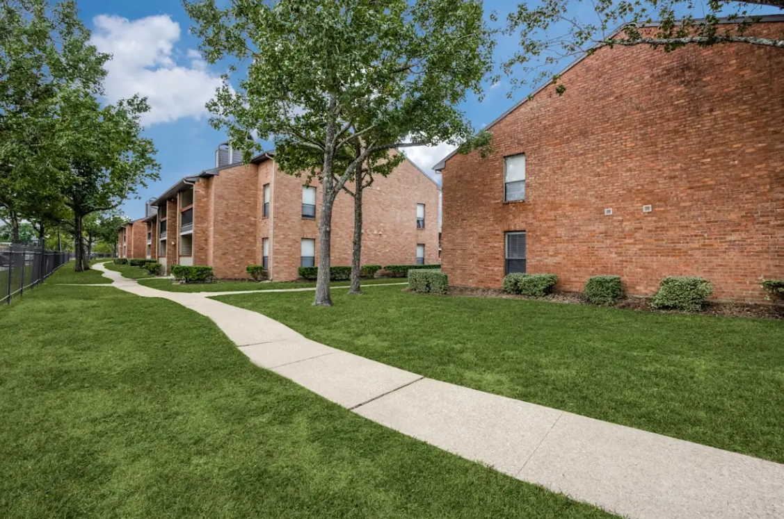 Veridian at Clear Lake - Exterior - Photo 3 of 24