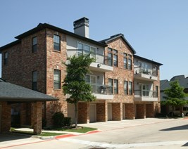 Villas at Parkside Apartments Farmers Branch Texas