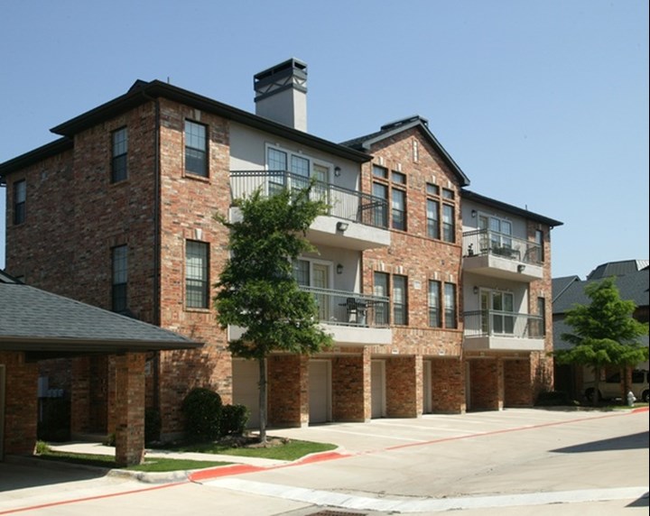 Villas at Parkside Apartments