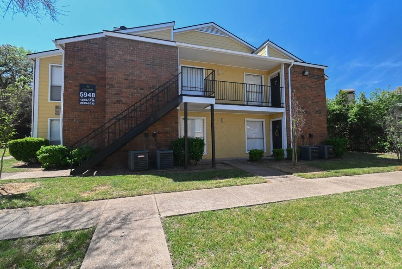 Luna Vista - Fort Worth, TX - Photo 1 of 32