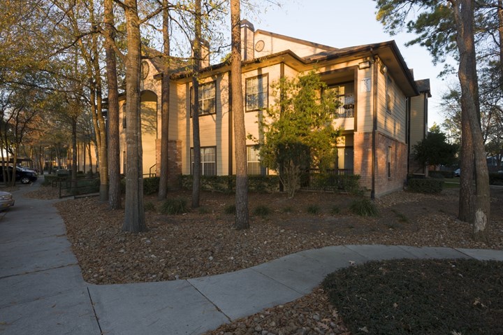 Eagle Crest Apartments