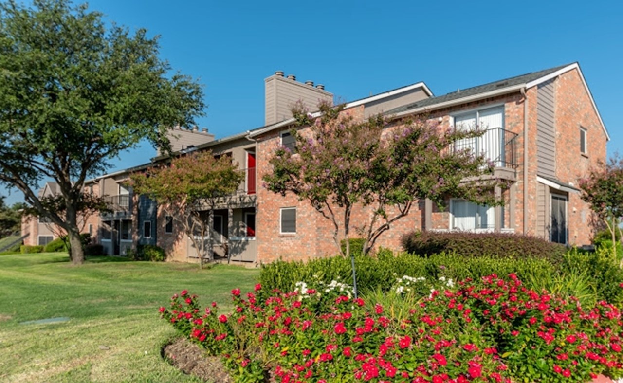 18Eleven Frankford - Carrollton, TX - Photo 1 of 16