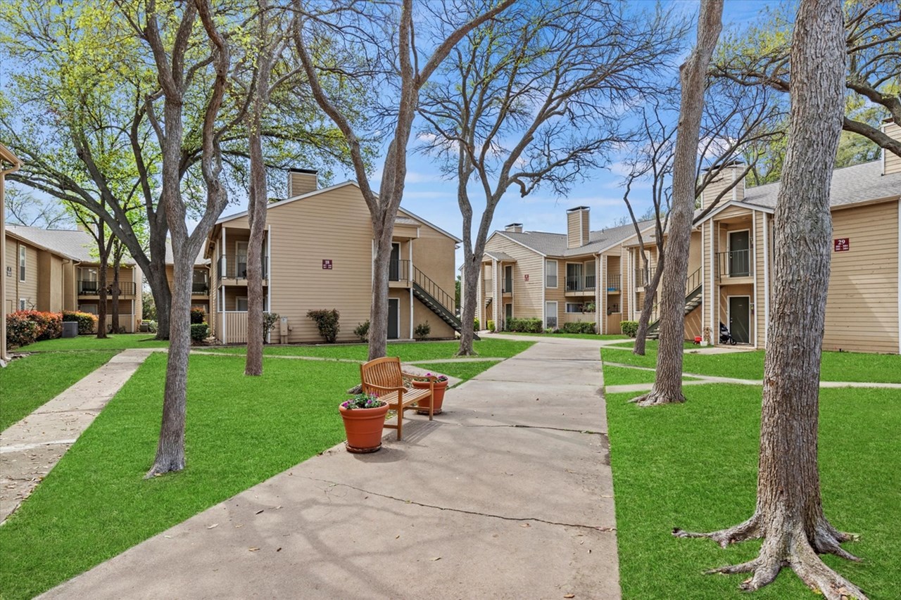 Meadowcrest - Dallas, TX - Photo 1 of 13