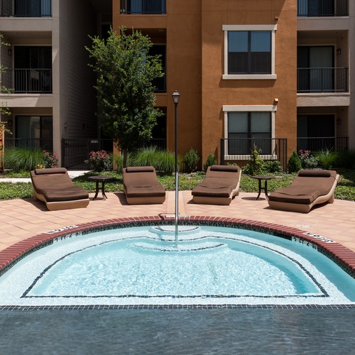 Old Hickory Square - Hot Tub - Photo 6 of 17