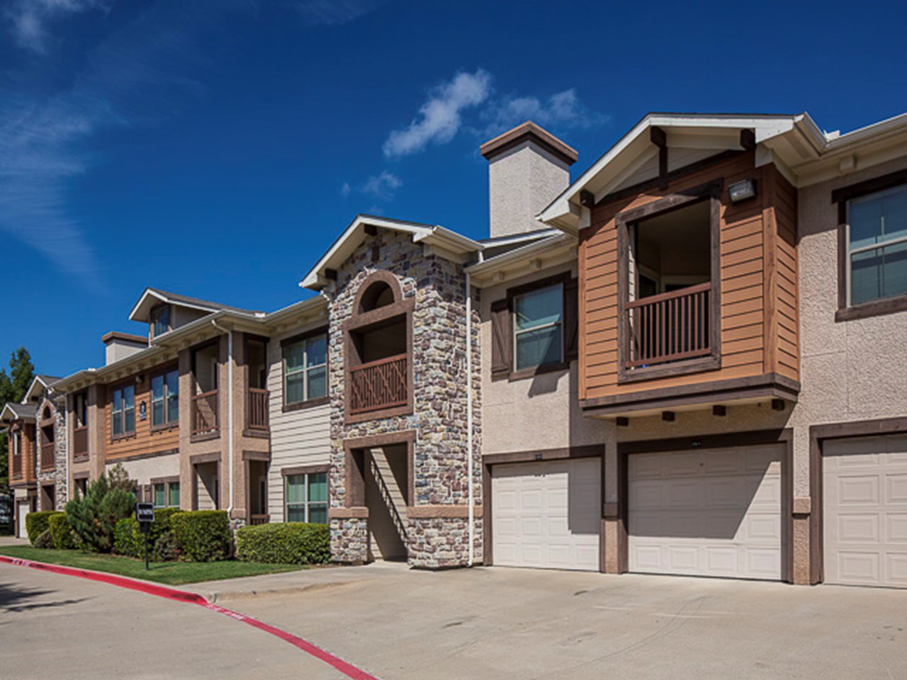 Ranch ThreeOFive - Arlington, TX - Photo 1 of 10