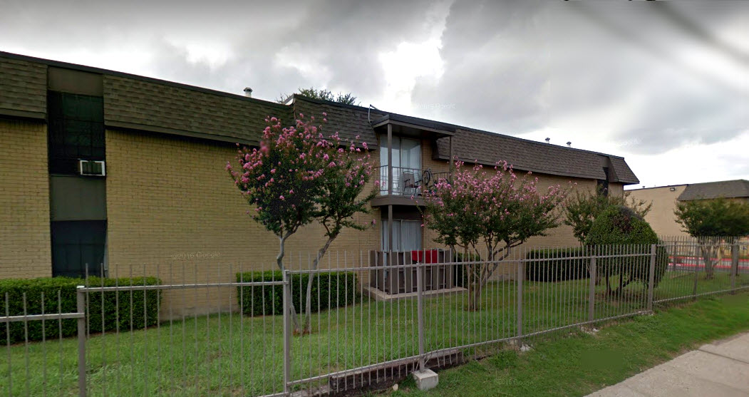 Chapel Brook in Dallas, TX View Photos, Floorplans & Pricing