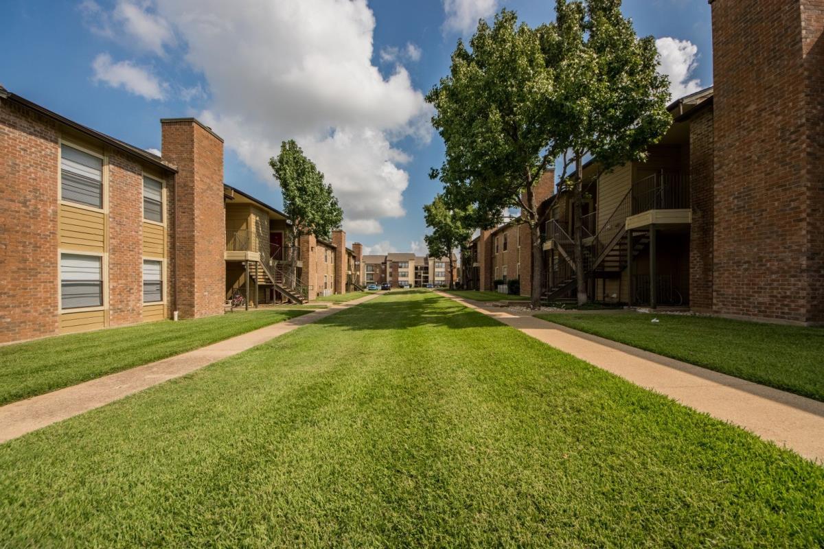 Terrace Apartments Irving 1041 for 1 2 Bed Apts