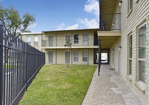 Country Club Place Apartments Houston Texas