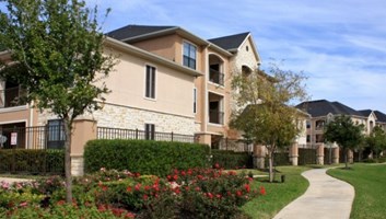 Deseo at Grand Mission Apartments Richmond Texas