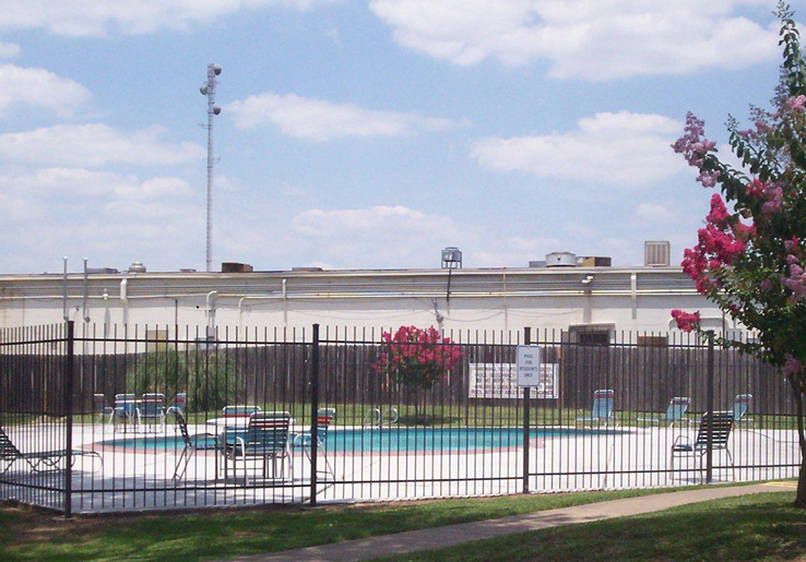 Bell Oaks Village - Pool - Photo 4 of 7