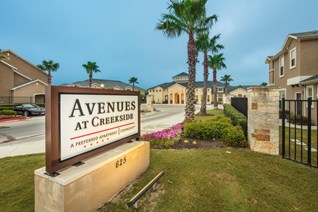 Avenues at Creekside Apartments New Braunfels Texas