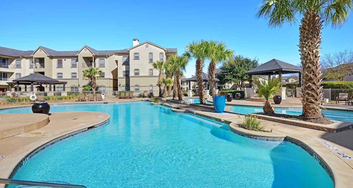 Retreat at Steeplechase Houston 1330+ for 1, 2 & 3 Beds