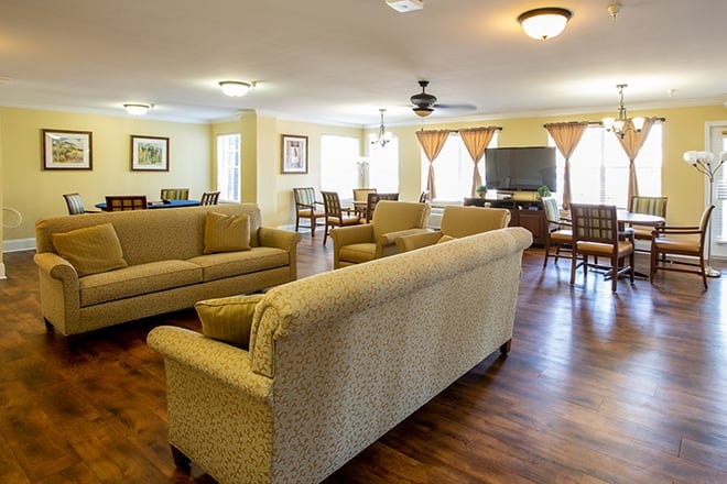Brookdale Clear Lake - Lounge - Photo 5 of 12