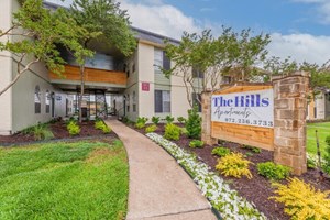 Hills Apartments Irving Texas