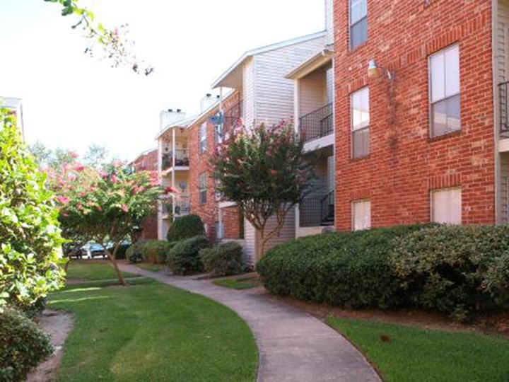 Timbers of Cranbrook Apartments