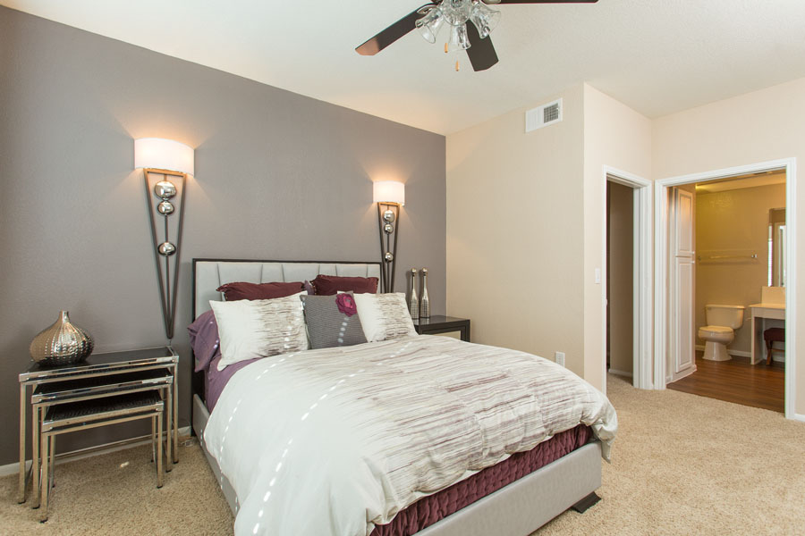 Cortland River Place - Bedroom - Photo 7 of 11