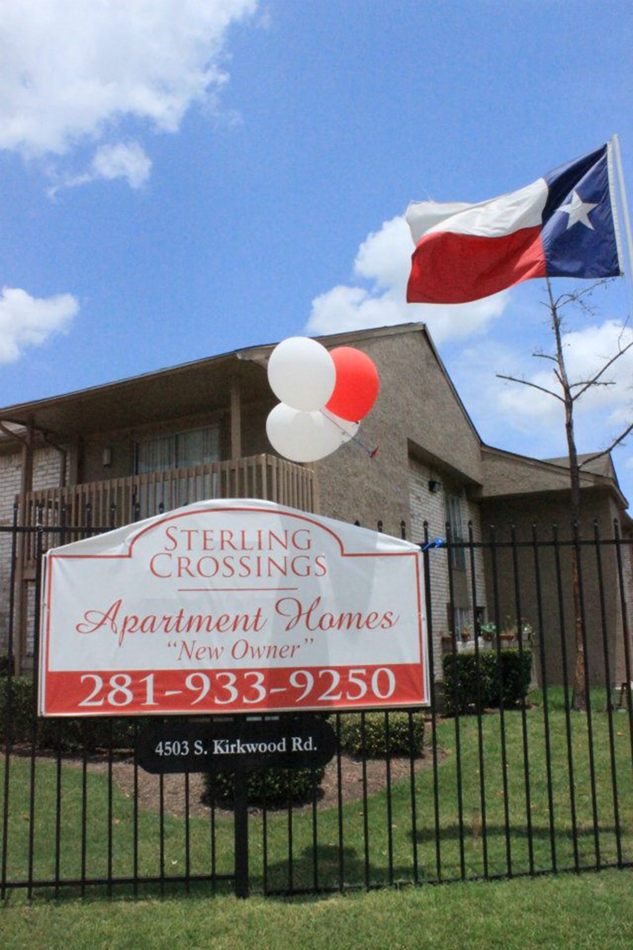 Sterling Crossing - Entrance - Photo 2 of 15