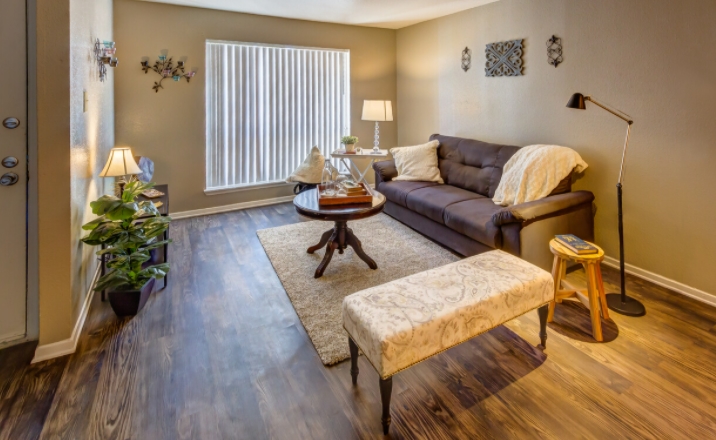 4 Eighty West Parker - Living - Photo 8 of 19