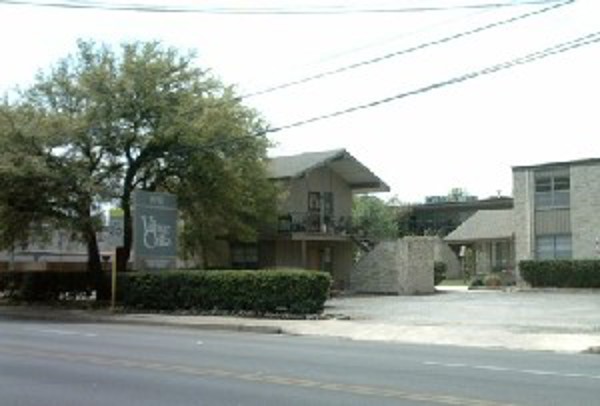 Village Oaks