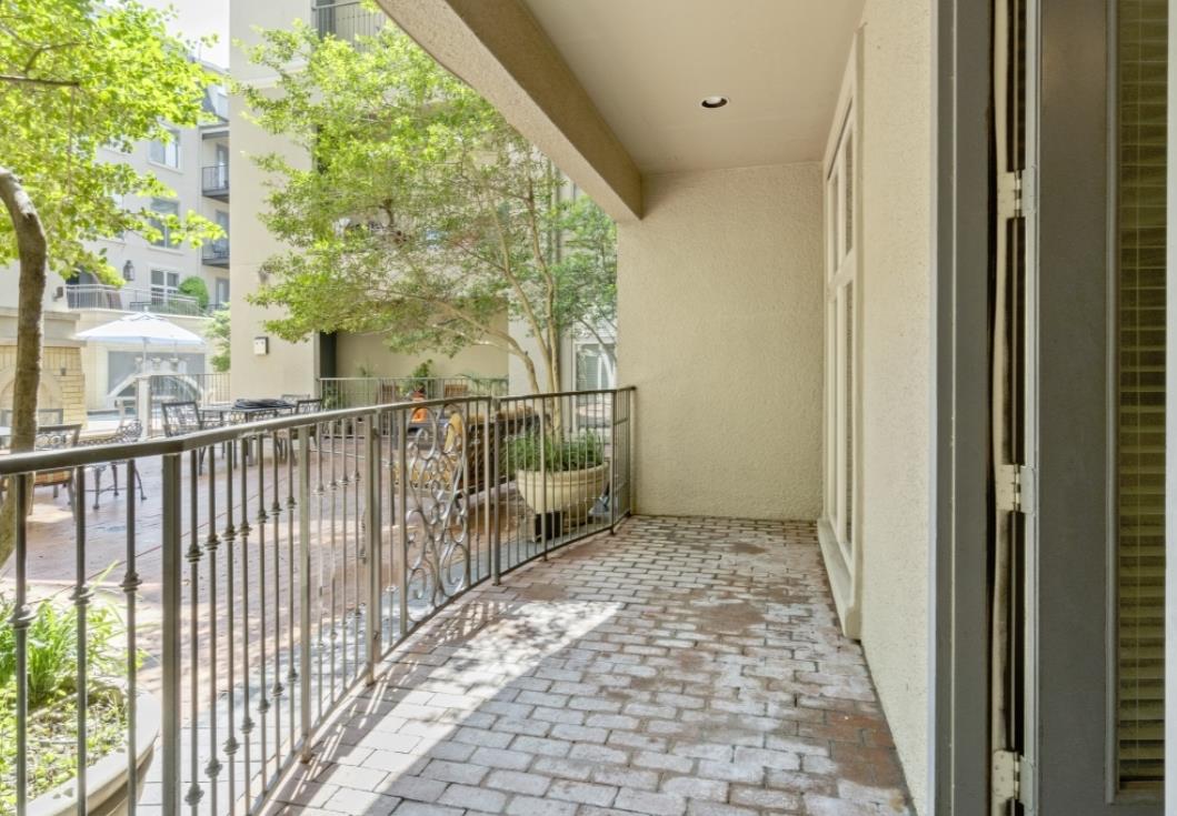 St. James - Patio - Photo 8 of 17