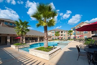 Oaks at Northpointe Apartments Tomball Texas