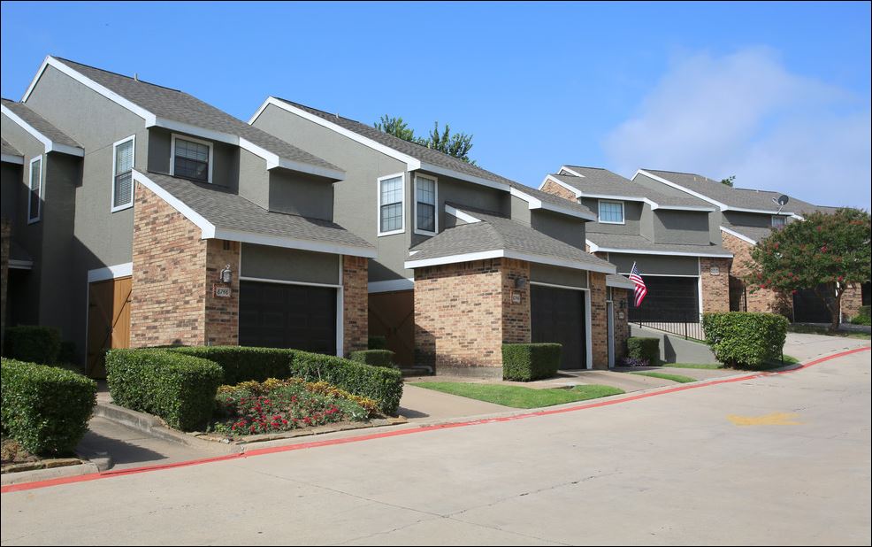 Waterchase Gardens - Fort Worth, TX - Photo 1 of 20