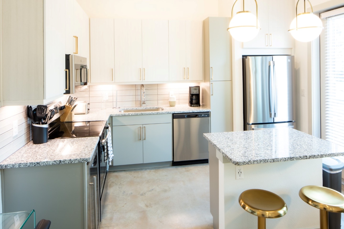 Magnolia Galleria - Studio Kitchen - Photo 5 of 22